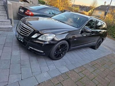 Mercedes E200