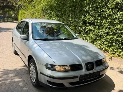 Gebraucht Seat Toledo 90 PS (66 kW) 2000 Silber Limousine
