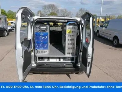 Gebraucht Fiat Fiorino 77 PS (56 kW) 2011 Grau (colore esterno (hellgra) (metallic) Van / Kleinbus