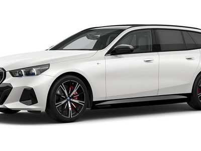 Weiß Gebraucht 2025 BMW i5 Comfort Edition Kombi | 81.444 € (Fairer Preis)
