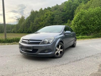 Opel Astra GTC