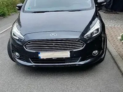 Käytetty Ford S-MAX S 150 HP (110 kW) 2016 Vihreä Tila-auto