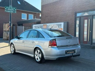 Gebraucht Opel Vectra GTS 211 PS (155 kW) 2003 Silber Limousine