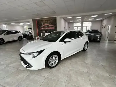 Gebraucht Toyota Corolla Hybrid Edition 122 PS (89 kW) 2023 Weiß Limousine