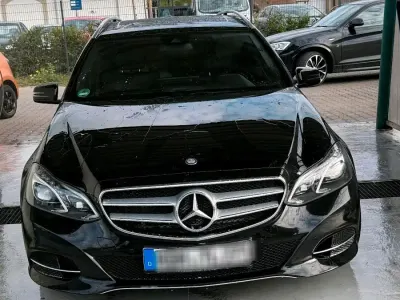 Second-hand Mercedes E200 202 CP (148 kW) 2014 Negru Break