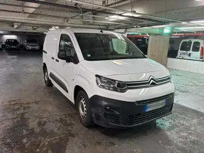 Gebraucht Citroën Berlingo Feel 102 PS (75 kW) 2020 Weiß Van / Kleinbus