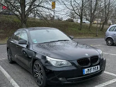 Gebraucht BMW 520 Lifestyle 177 PS (130 kW) 2010 Schwarz Limousine