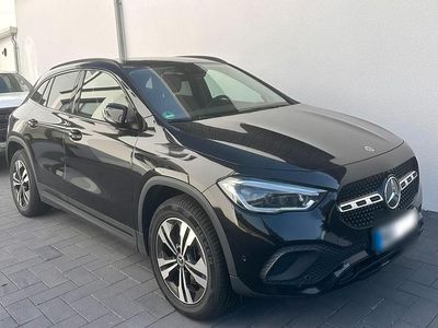 Gebraucht Mercedes GLA220 Progressive 190 PS (139 kW) 2022 Schwarz SUV