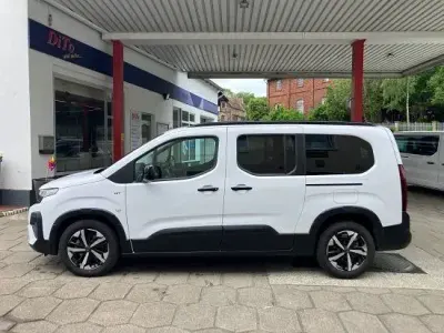 Gebraucht Peugeot Rifter GTi 131 PS (96 kW) 2026 Kaolin weiß Van / Kleinbus