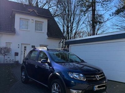 Gebraucht Dacia Sandero Stepway 90 PS (66 kW) 2017 Blau Limousine