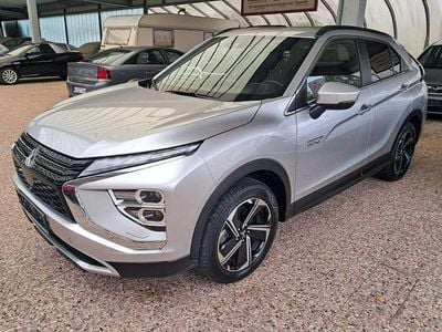 Gebraucht Mitsubishi Eclipse Cross Plus 188 PS (138 kW) 2022 Sterlingsilber SUV