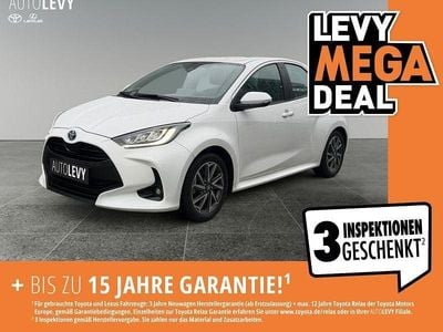 Gebraucht Toyota Yaris Hybrid Basis 116 PS (85 kW) 2022 Schneeweiß Kleinwagen