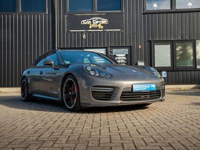Porsche Panamera GTS