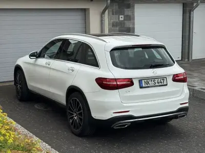 Gebraucht Mercedes GLC220 AMG line 170 PS (125 kW) 2017 Weiß SUV