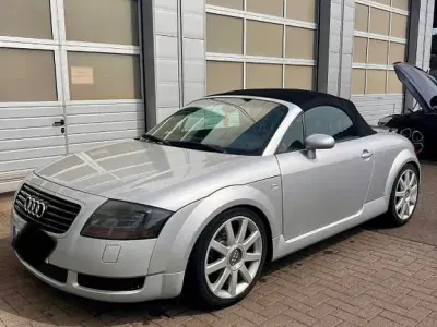 Gebraucht Audi TT Roadster Sport 179 PS (131 kW) 1999 Silber Cabrio