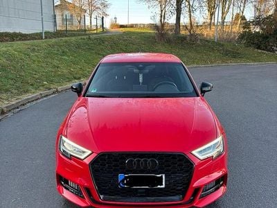 Gebraucht Audi A3 Sport 184 PS (135 kW) 2019 Rot Limousine