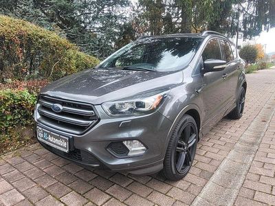 Gebraucht Ford Kuga ST-Line 179 PS (131 kW) 2018 Grau SUV