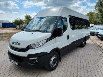 Gebraucht Iveco Daily 150 PS (110 kW) 2019 Weiß Van / Kleinbus