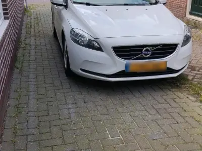 Usata Volvo V40 Kinetic 2014 Bianco Berlina