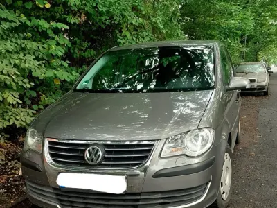Gebraucht VW Touran 109 PS (80 kW) 2007 Braun Van / Kleinbus