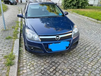Gebraucht Opel Astra 120 PS (88 kW) 2026 Blau Kombi
