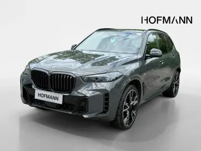Neu BMW X5 M Sport 340 PS (250 kW) 2026 Grau SUV