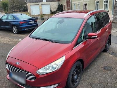 Rot Gebraucht 2016 Ford Galaxy Titanium Van / Kleinbus | 7.200 € (Fairer Preis)