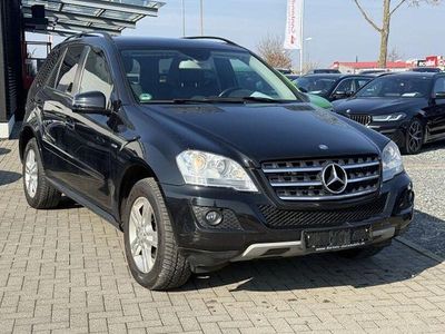Gebraucht Mercedes ML300 204 PS (150 kW) 2011 Schwarz SUV