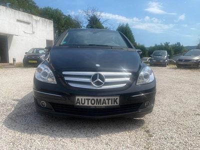 Mercedes B200