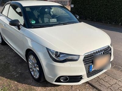 Usata Audi A1 Ambition 122 CV (89 kW) 2011 Bianco Utilitaria