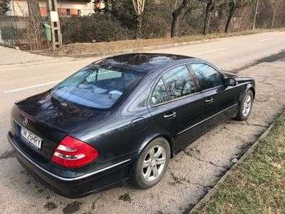 Mercedes E240