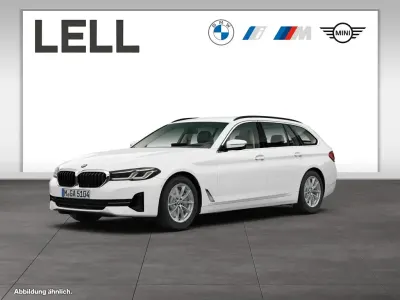 Gebraucht BMW 520 190 PS (139 kW) 2023 Alpinweiß uni Limousine