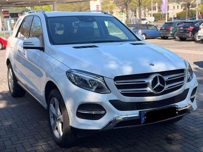 Second-hand Mercedes GLE400 333 CP (244 kW) 2017 Alb Berlinǎ