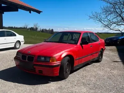 Gebraucht BMW 316 102 PS (75 kW) 1993 Rot Limousine