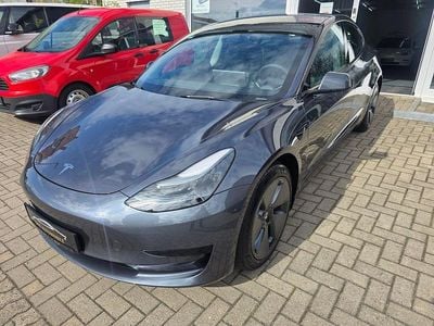 Usado Tesla Model 3 RWD 208 kW (283 HP) 2023 Cinzento Sedan