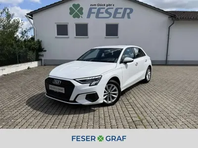 Gebraucht Audi A3 Business 110 PS (80 kW) 2023 Weiß Limousine