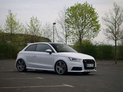 Audi S1