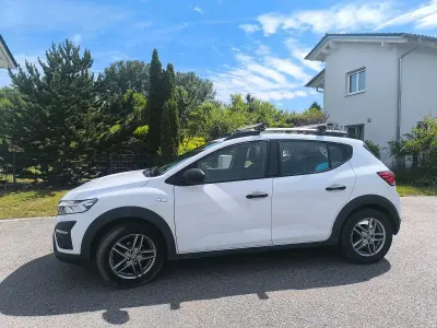 Gebraucht Dacia Sandero Stepway 91 PS (66 kW) 2024 Weiß Kleinwagen