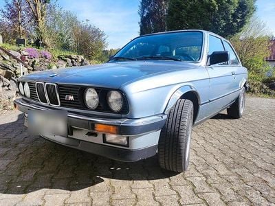 Second-hand BMW 325 122 CP (89 kW) 1986 Andere farben Coupe