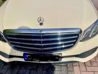 Mercedes E200