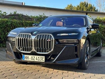 BMW M760e
