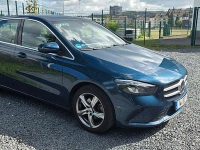 Mercedes B200