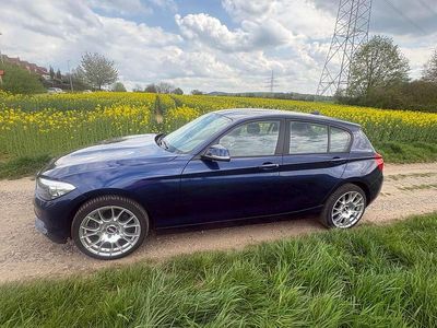 Gebraucht BMW 116 Advantage 109 PS (80 kW) 2016 Blau Kleinwagen
