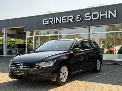 Gebraucht VW Passat R 150 PS (110 kW) 2022 Schwarz Kombi