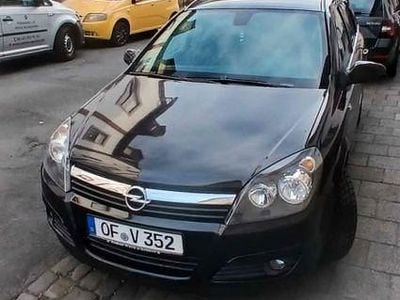 Gebraucht Opel Astra Edition 125 PS (91 kW) 2005 Schwarz Limousine