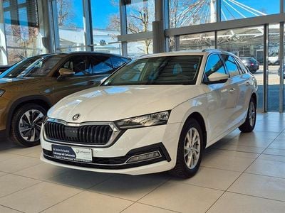 Gebraucht Skoda Octavia Style 116 PS (85 kW) 2023 Weiß Kombi