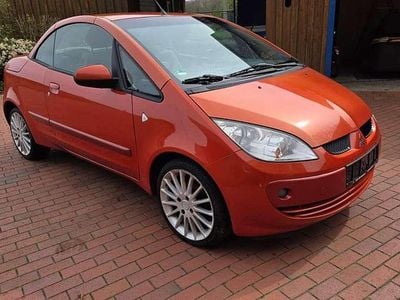 Usata Mitsubishi Colt Invite 109 CV (80 kW) 2006 Arancione Cabrio