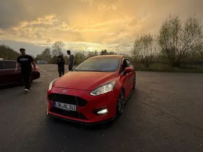 Gebraucht Ford Fiesta ST-Line 101 PS (74 kW) 2018 Rot Kleinwagen