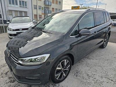 Gebraucht VW Touran Highline 150 PS (110 kW) 2022 Grau Van / Kleinbus