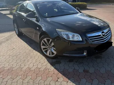 Gebraucht Opel Insignia 160 PS (117 kW) 2009 Schwarz Limousine